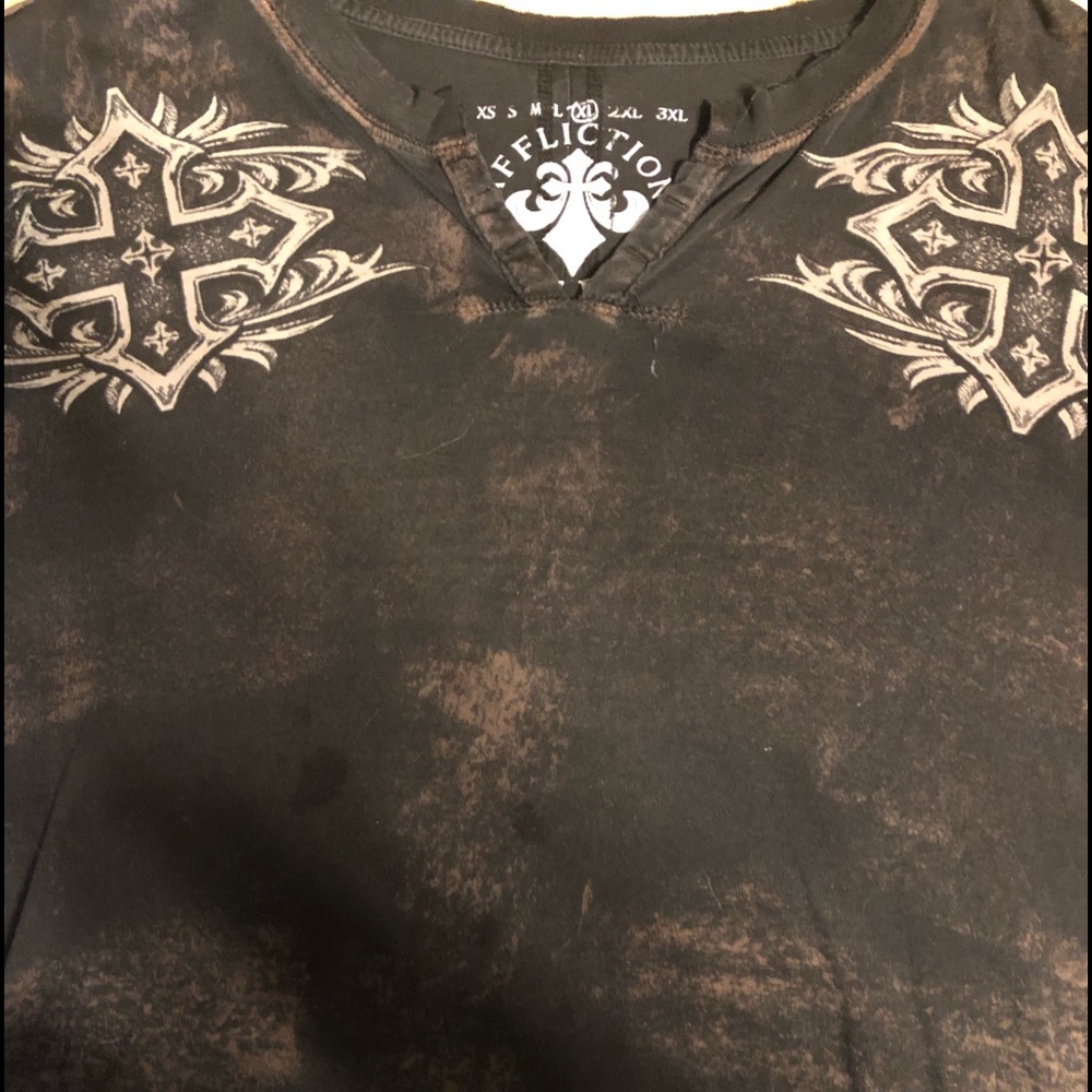 (SOLD) Affliction Men’s Henley XL